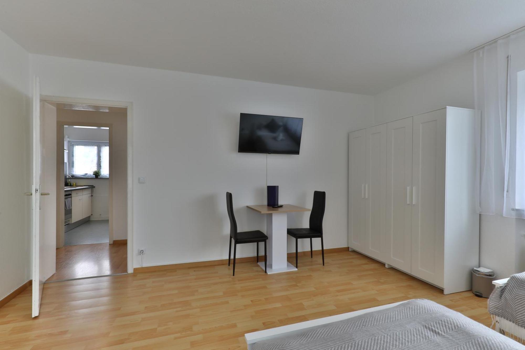 Moderne Ferienwohnungen - Service Wie Im Hotel Goeppingen Luaran gambar