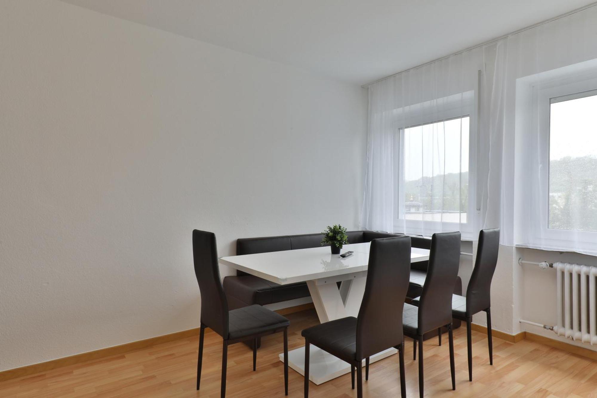 Moderne Ferienwohnungen - Service Wie Im Hotel Goeppingen Luaran gambar