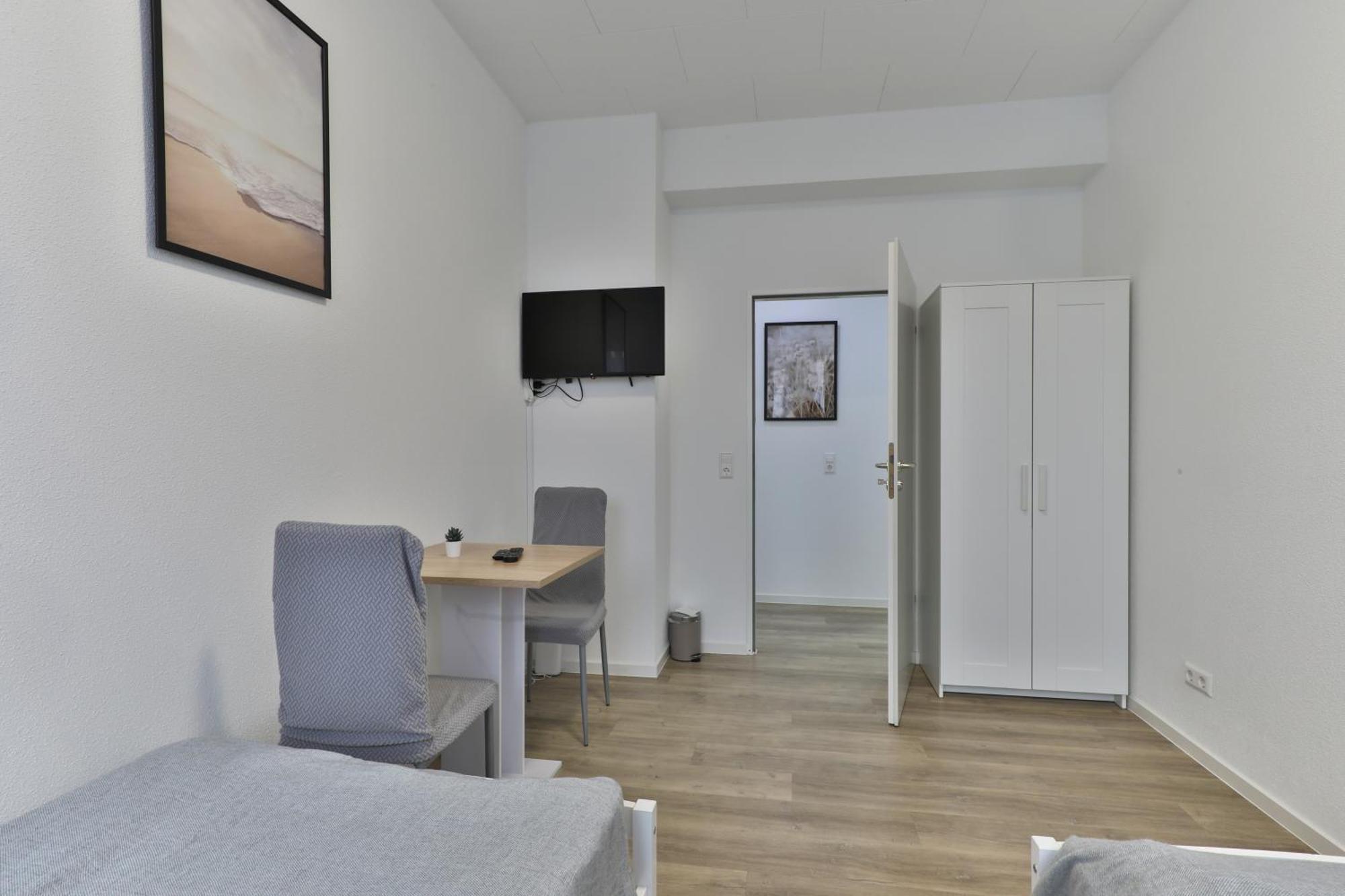 Moderne Ferienwohnungen - Service Wie Im Hotel Goeppingen Luaran gambar