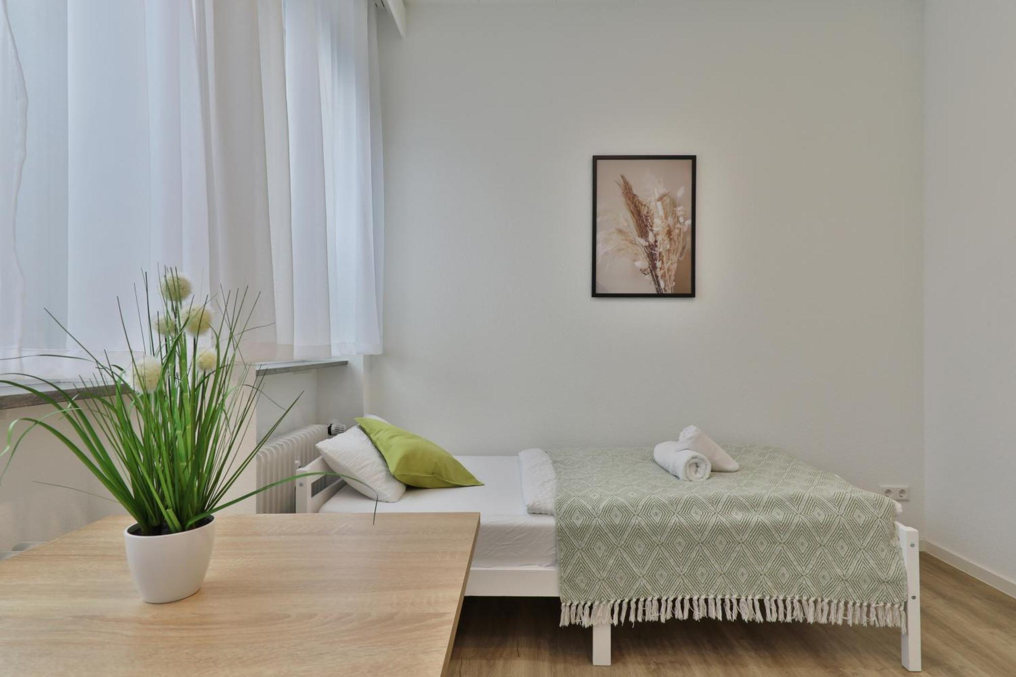 Moderne Ferienwohnungen - Service Wie Im Hotel Goeppingen Luaran gambar